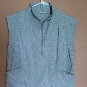 Women's Sleeveless Sweater 1/2-Zip Size S